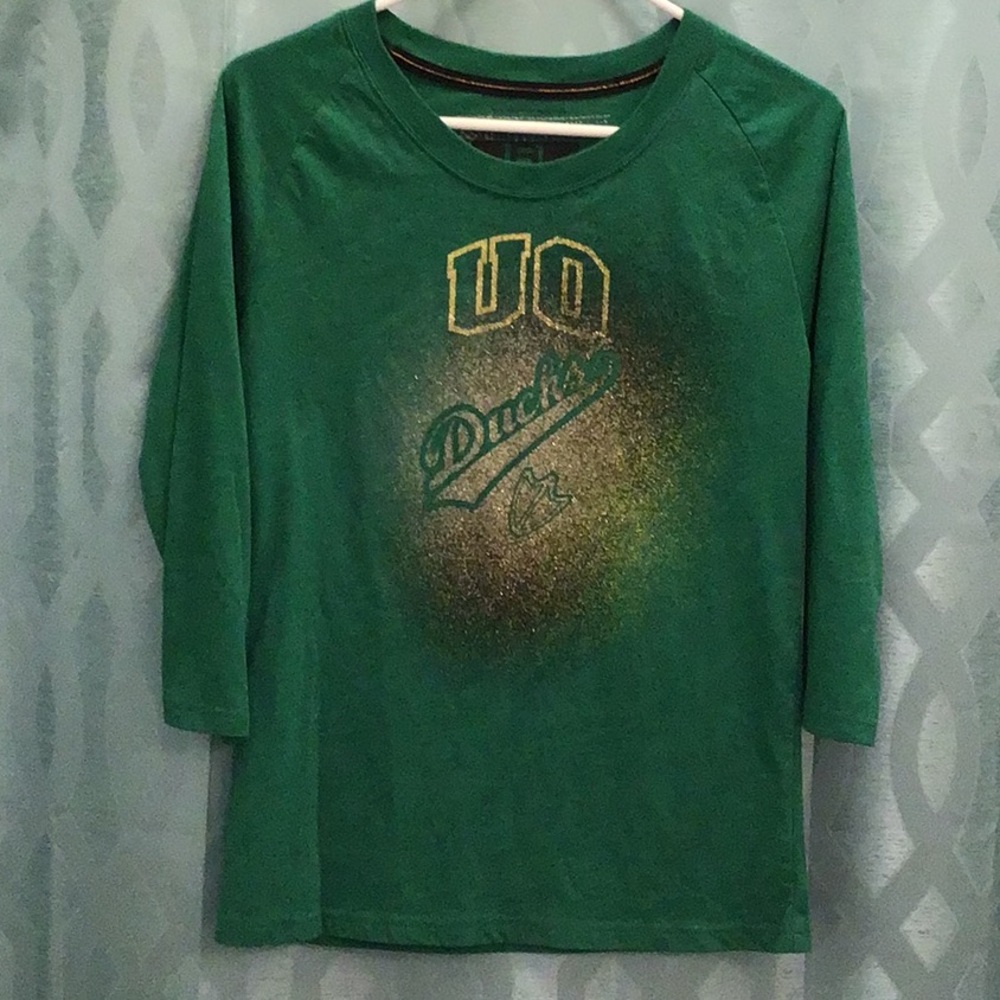 Oregon Ducks size junior XL 3/4 sleeve top,